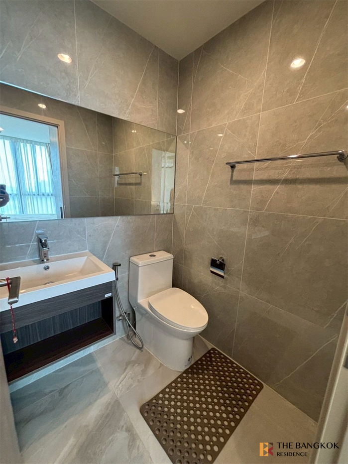 picture Nue District R9 near MRT Rama 9 Station - 4/9
