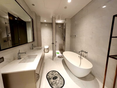 ขายคอนโด : ขายคอนโด The Residences at Sindhorn Kempinski Bangkok ย่านชิดลม 🥂