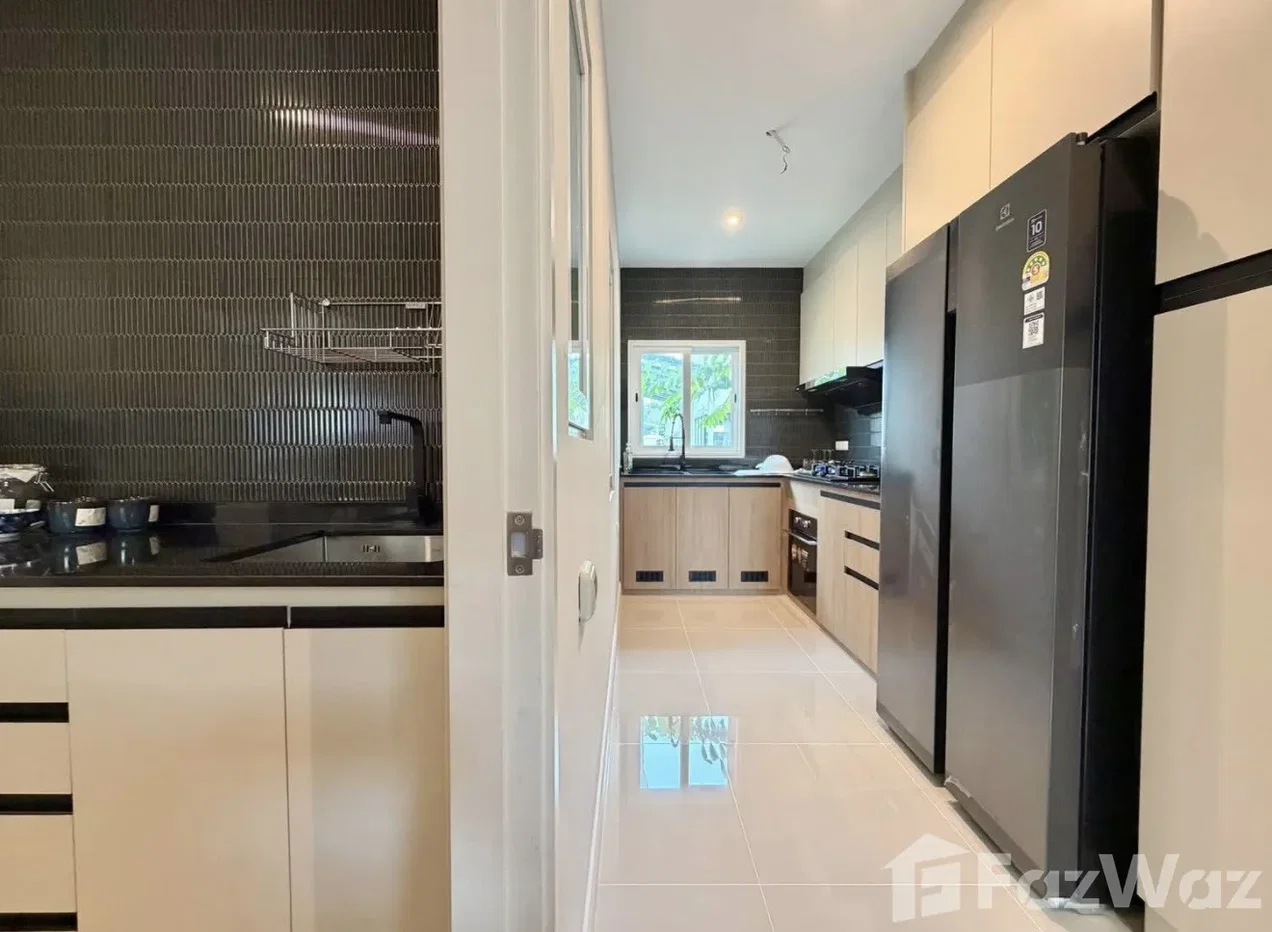 picture Four Bedroom Property At Anasiri With Large Lawn 6865350 - 6/12