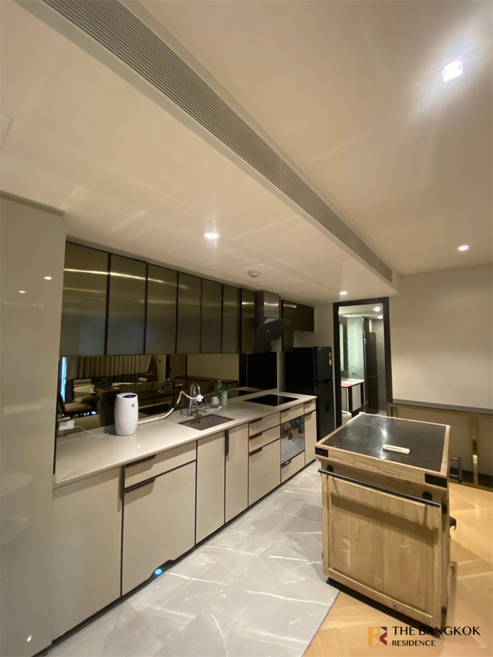 picture The Reserve Sukhumvit 61 Unit Priced Below Market - 3/10