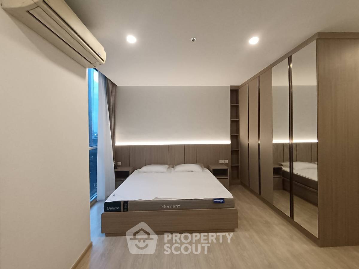 รูป ใกล้ MRT ศูนย์วัฒนธรรมฯ 200 ม. | 2 ห้องนอน Noble Revolve Ratchada (ID 3424038) - รูปที่ 2/9