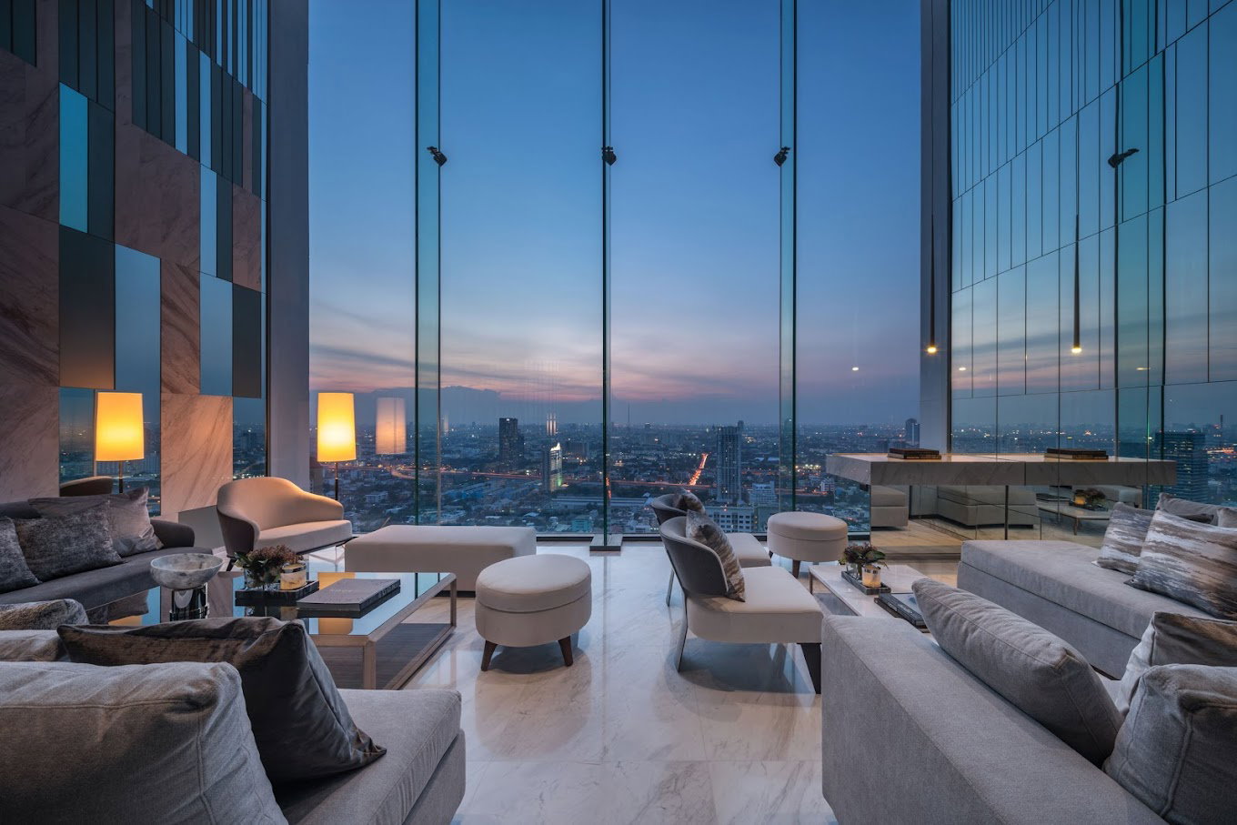 picture THE LINE Phahol - Pradipat: Modern Living by BTS Saphan Khwai! - 4/8