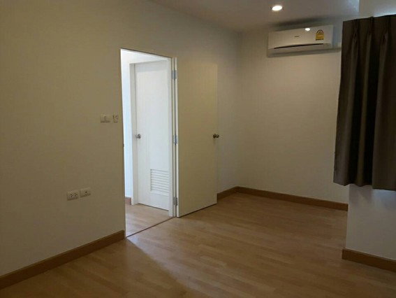 รูป ขายทาวน์โฮม 3ชั้น ลุมพินี ทาวน์ วิลล์ ศรีนครินทร์ - แบริ่ง ซอยศรีด่าน 18 ใกล้รถไฟฟ้า BTS แบริ่ง - รูปที่ 10/32