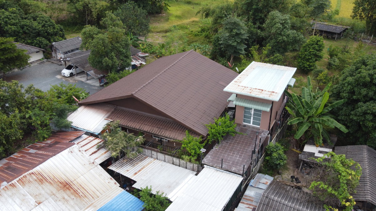 รูป ขายบ้านมือสองสันกำแพง 100 ตรว. (หลังใหญ่ๆ 4นอน 2น้ำ มีระเบียงดาดฟ้า เกินราคาประเมิน) - รูปที่ 2/22