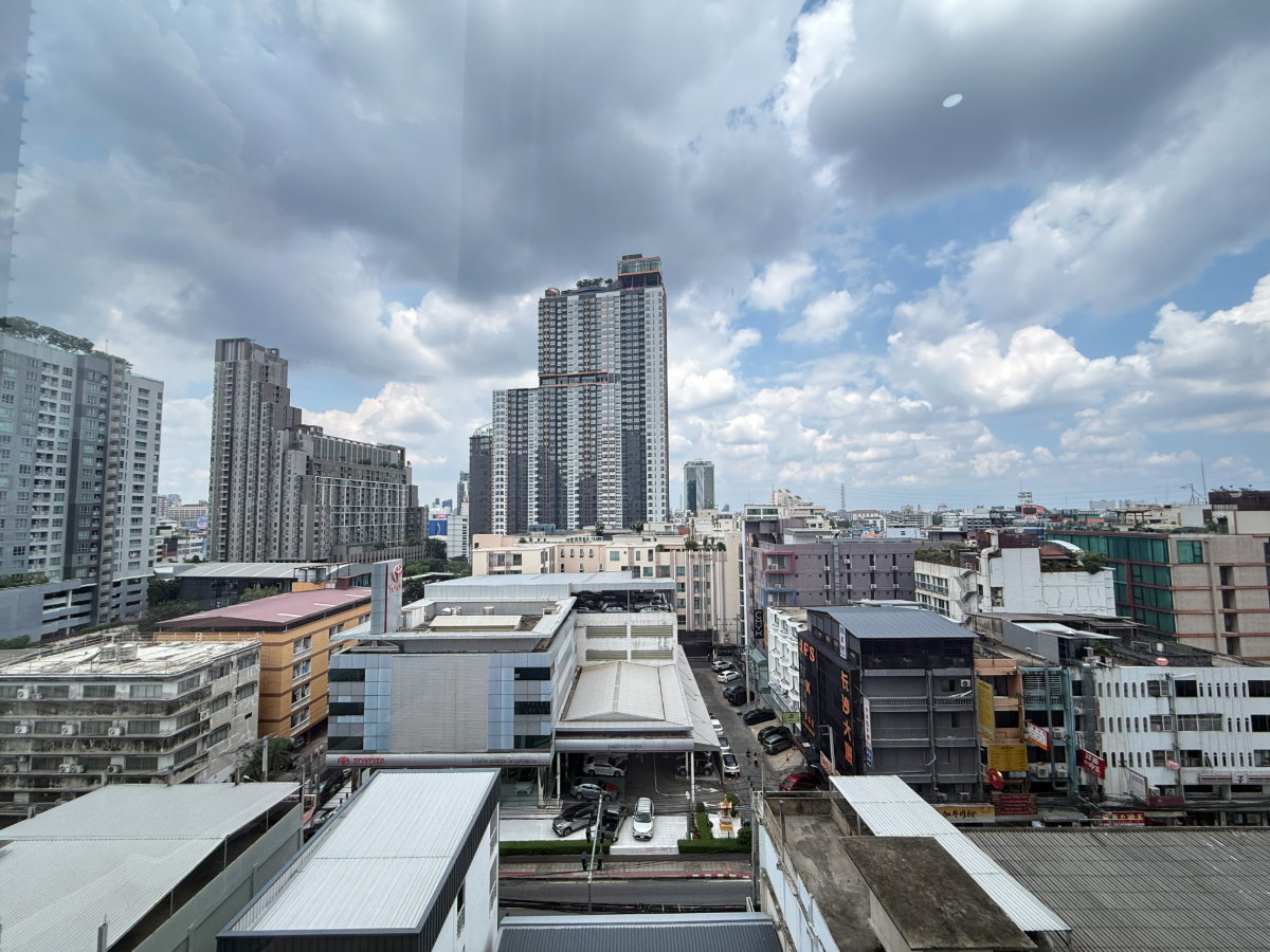 picture For Rent 2 Bedrooms Duplex unit SOHO Bangkok Ratchada near Huai Khwang MRT - 10/51