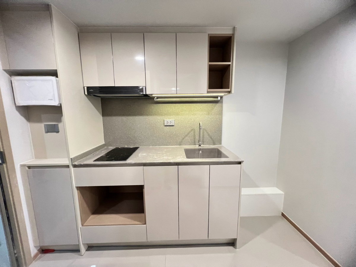 รูป CULTURE CHULA Duplex ชั้น 10 ห้องสวย 38 ตร.ม.! ใกล้ BTS ศาลาแดง 290 ม. ยูนิตสวย พร้อมเข้าอยู่ ราคา 7.7 ลบ. โทร 093-1681685 Line: @whitesand - รูปที่ 2/10
