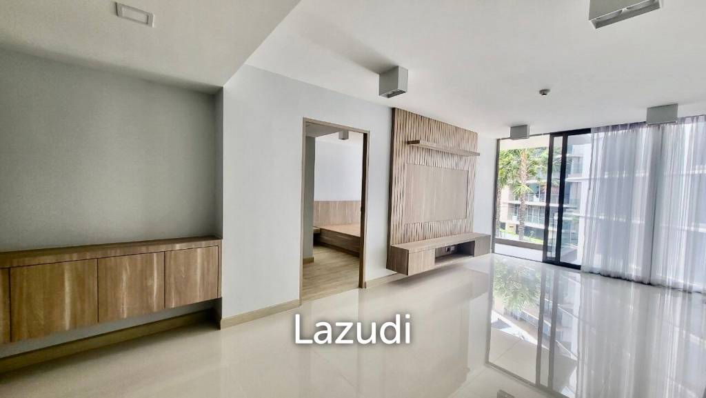 picture The Pine : 1 Bedroom Condo With Pool View - 1/10