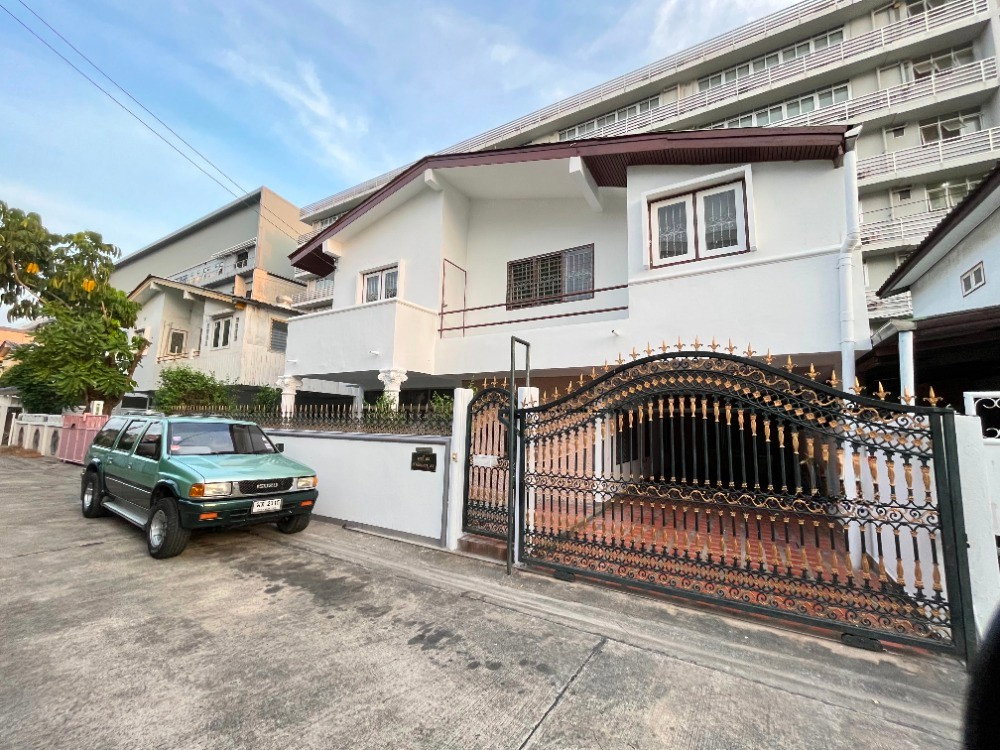 รูป 🏡✨ ให้เช่าบ้านเดี่ยว 2 ชั้น พัฒนาการ 39 หมู่บ้านปรีชา 1 | เฟอร์นิเจอร์ครบ พร้อมอยู่ ใกล้ Airport Rail Link หัวหมาก - รูปที่ 10/10