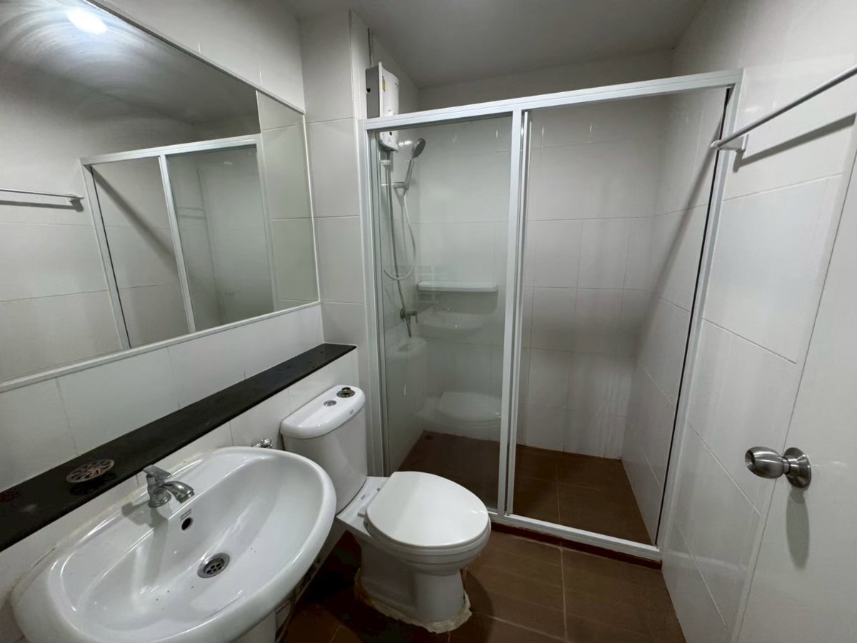 picture 7,000 baht/month 1/1 bed Regent home Sukhumvit 97/1 BTS Bangchak  - 8/8
