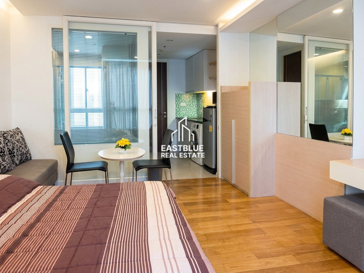 picture For Sale: Studio Condo at 15 Sukhumvit Residences – Prime Location! - 2/8