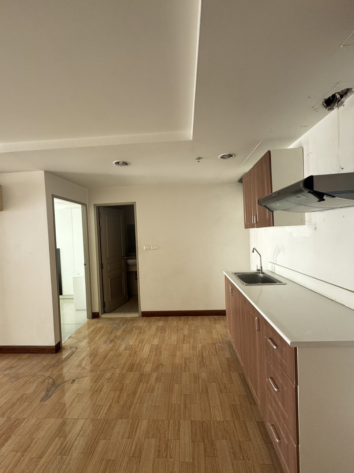 picture Resorta Condo for Sale 🏙️ Near BTS Chong Nonsi - Ready to Move In! - 7/9