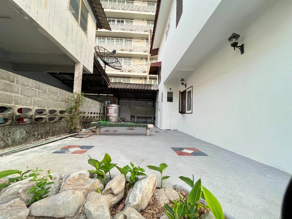 รูป 🏡✨ ให้เช่าบ้านเดี่ยว 2 ชั้น พัฒนาการ 39 หมู่บ้านปรีชา 1 | เฟอร์นิเจอร์ครบ พร้อมอยู่ ใกล้ Airport Rail Link หัวหมาก - รูปที่ 9/10