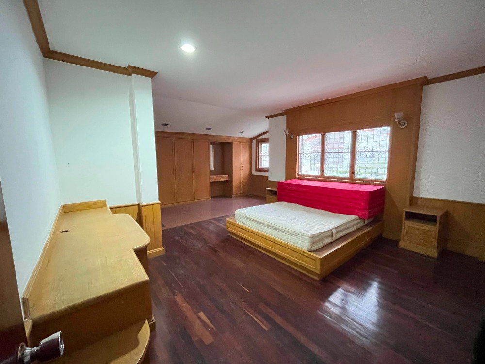 รูป 🏡✨ ให้เช่าบ้านเดี่ยว 2 ชั้น พัฒนาการ 39 หมู่บ้านปรีชา 1 | เฟอร์นิเจอร์ครบ พร้อมอยู่ ใกล้ Airport Rail Link หัวหมาก - รูปที่ 4/10