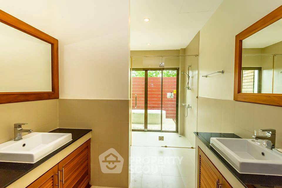 picture Spacious 3-BR 1,445 Sqm Villa In Choeng Thale, Phuket (ID 791746) - 3/12