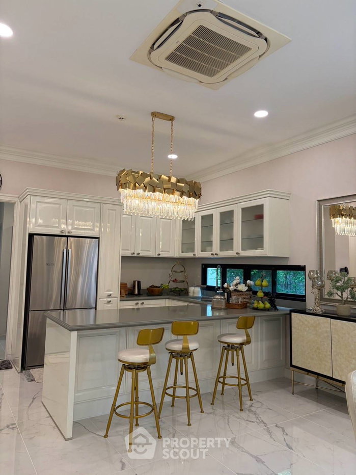 picture 5-BR House at Baan Sansiri Pattanakarn in Suan Luang (ID 3391891) - 20/47