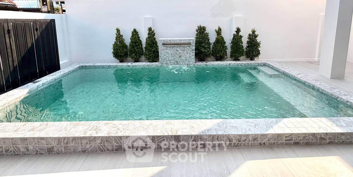 รูป วิลล่า 4 ห้องนอน ทำเลพัทยาตะวันออก หนองปรือ (ID 3423865) - รูปที่ 2/5