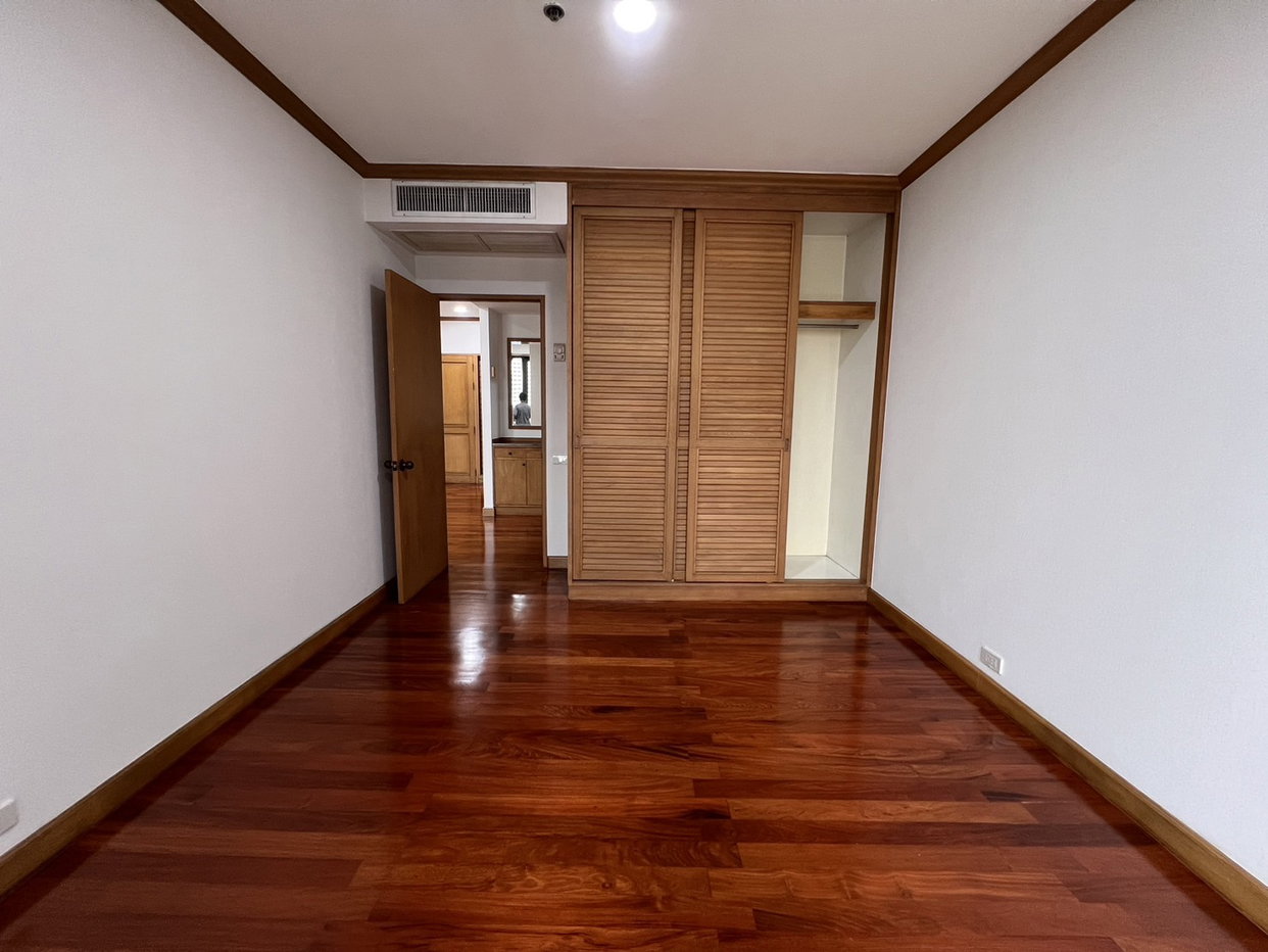 picture For Sale: Baan Chaopraya, Spacious 65 sqm Near BTS Krung Thon Buri 🌊 - 5/9