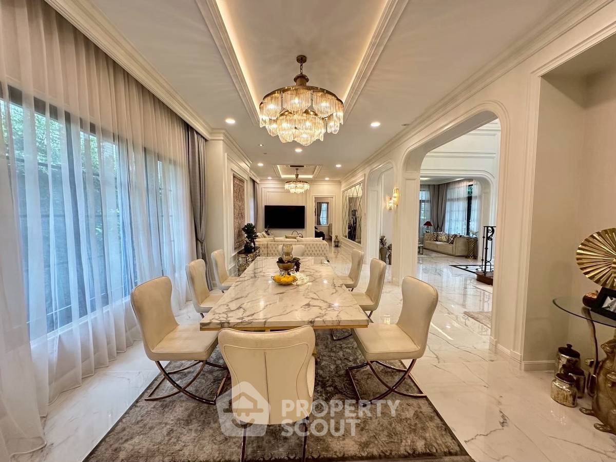 picture 5-BR House at Baan Sansiri Pattanakarn in Suan Luang (ID 3391891) - 8/47