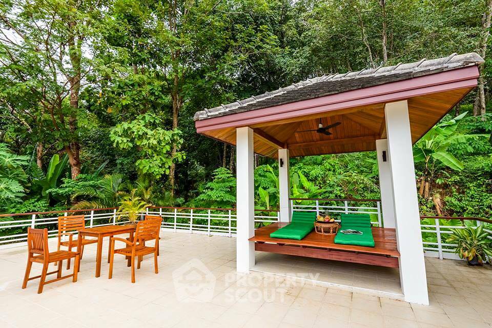 picture Spacious 3-BR 1,445 Sqm Villa In Choeng Thale, Phuket (ID 791746) - 8/12