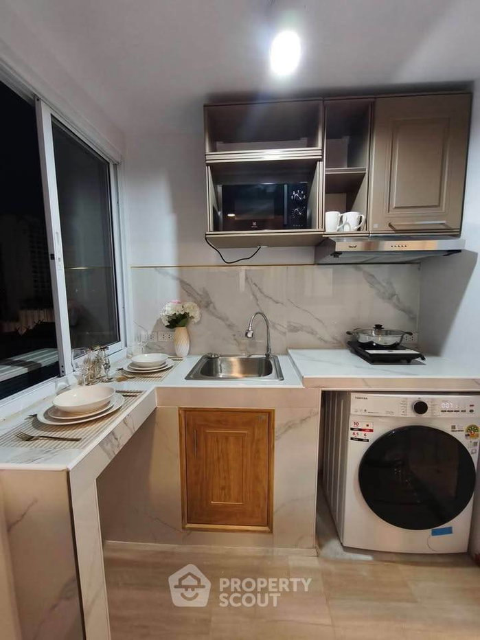 picture 1-BR Condo At Night Bazaar Condotel, Chang Khlan (ID 3422830) - 11/15