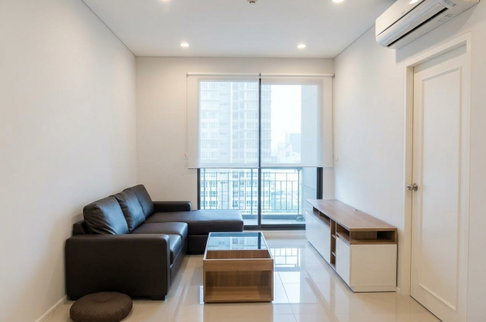 For Sale: Life Asoke - Rama 9 Condo near MRT Phra Ram 9! 🏙️✨