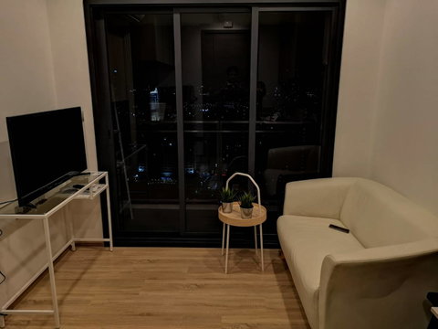 Luxury condo THE LINE Phahol-Pradipat near BTS Saphan Khwai
1 bedroom 27 sq.m. Special price 4.1 million. Hurry to reserve!