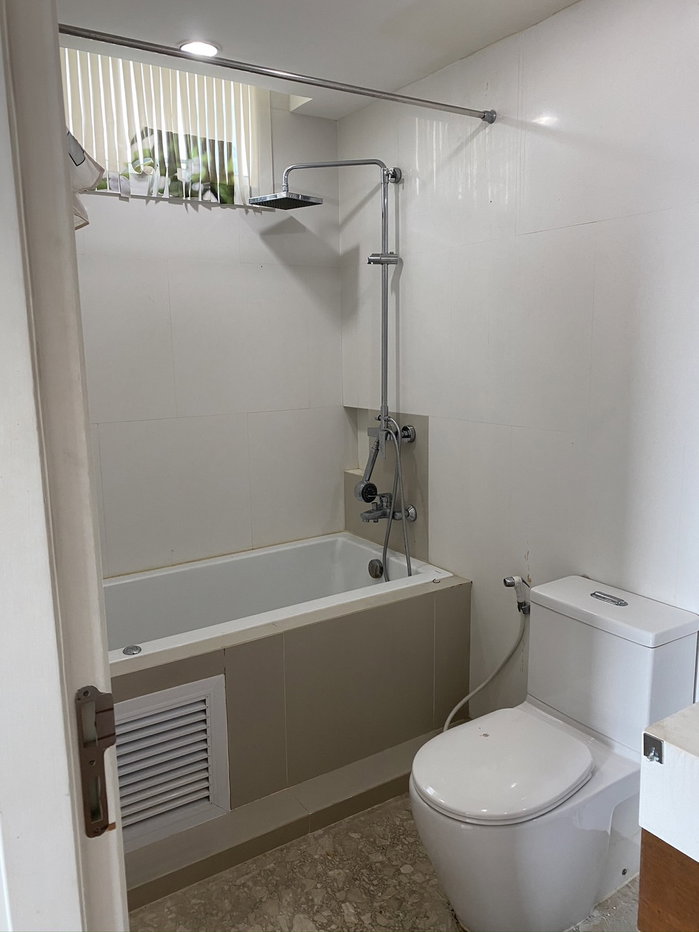 picture Wind Sukhumvit 23 Condo for Sale & Rent near BTS Asoke 🏙️ Prime Location - 3/8