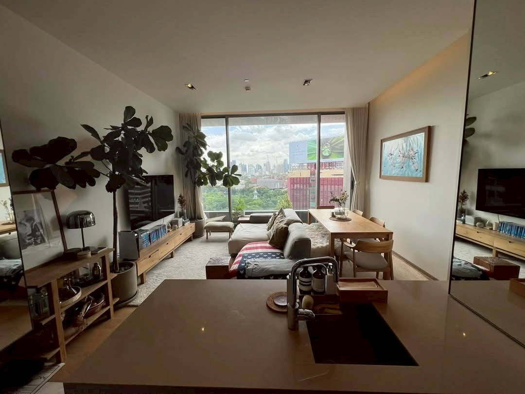 รูป 🏡 ขายด่วน! คอนโดหรูย่านสาทร Saladaeng One วิวสวย แค่ 21.5 ล้าน

✨ 1 นอน 56 ตรม. ใกล้ BTS สาลาแดง เริ่มชีวิตไฮโซได้เลย! - รูปที่ 6/9