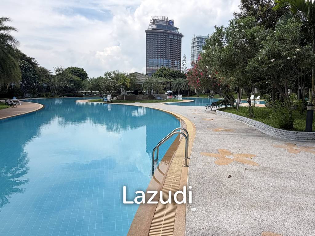 picture City location / 4 bedrooms + 4 bathrooms / huge pool - 36/44