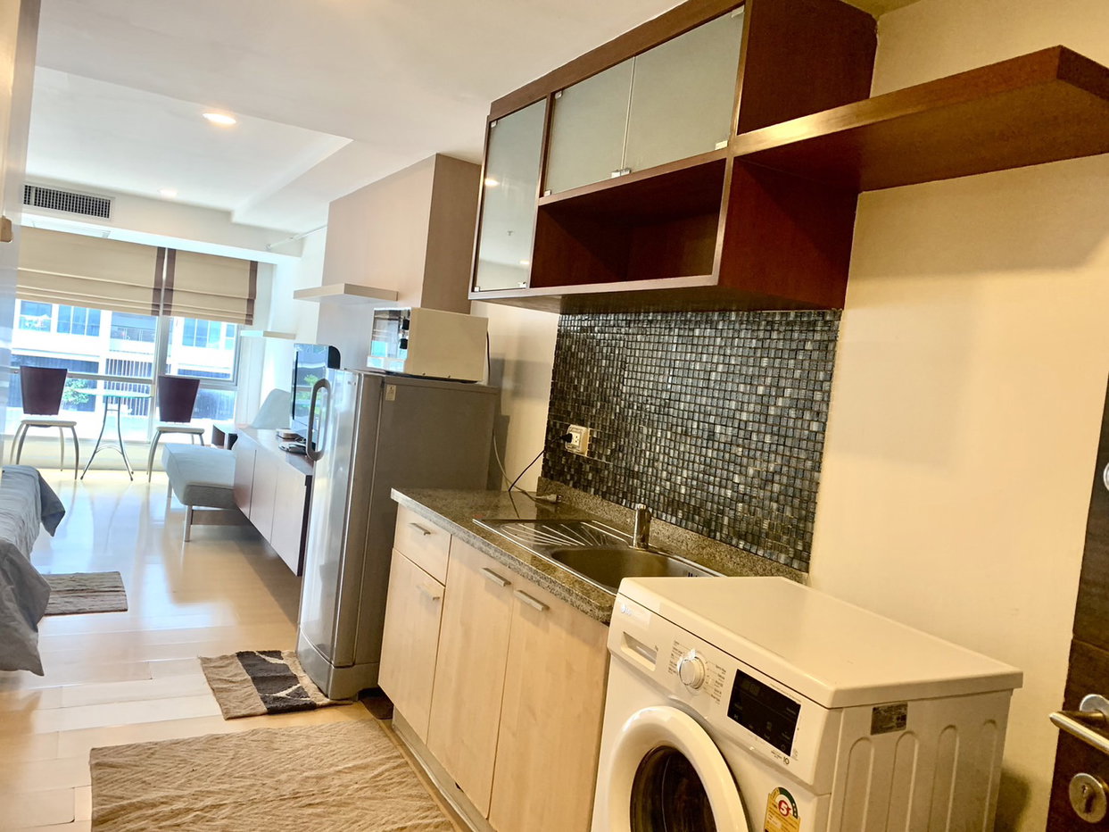 รูป เช่าคอนโดสตูดิโอสุดชิค The Trendy Condominium ใกล้ BTS Nana!
36 ตร.ม. ราคาเพียง 16,000 บาท/เดือน พร้อมสิ่งอำนวยความสะดวกครบครัน! - รูปที่ 2/7