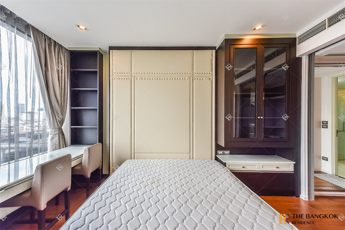 picture The Bangkok Sathorn Private Unit, Fully Equipped Common Area near BTS Surasak - 1/10