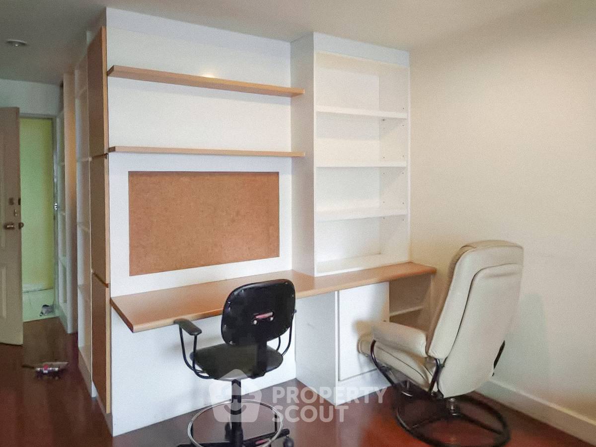 picture 1-BR Condo at Silom Terrace Condominium near BTS Sala Daeng (ID 3423949) - 2/6
