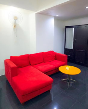 🔥 Just Bring Your Clothes & Move In! 🏡Spacious 40 Sq.m. Studio | 6-Foot Bed + Smart TV + Fully Equipped | Bangrak | THB 10,000