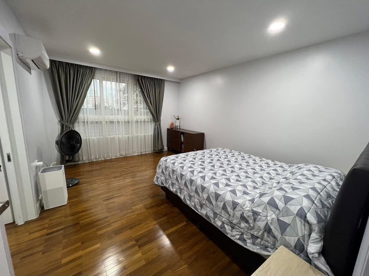 รูป เช่าโคンドในใจกลางเมือง! Baan Siri 13 3 ห้องนอน ใกล้ BTS Nana
ใหญ่สะดวก 114 ตรม. เพียง 50,000 บาท/เดือน อุ่นใจด้วยสิ่งอำนวยความสะดวกครบครัน - รูปที่ 5/9