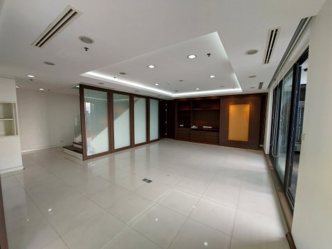 ขายคอนโด Icon III ห้องใหญ่ 250 ตร.ม. 3 ห้องนอน ย่านทองหล่อ 🏙️✨
