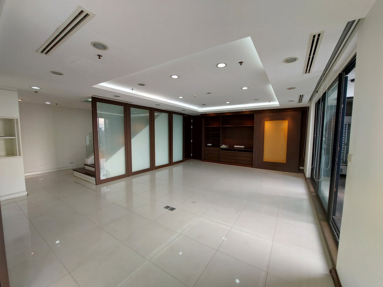 รูป ขายคอนโด Icon III ห้องใหญ่ 250 ตร.ม. 3 ห้องนอน ย่านทองหล่อ 🏙️✨ - รูปที่ 1/7