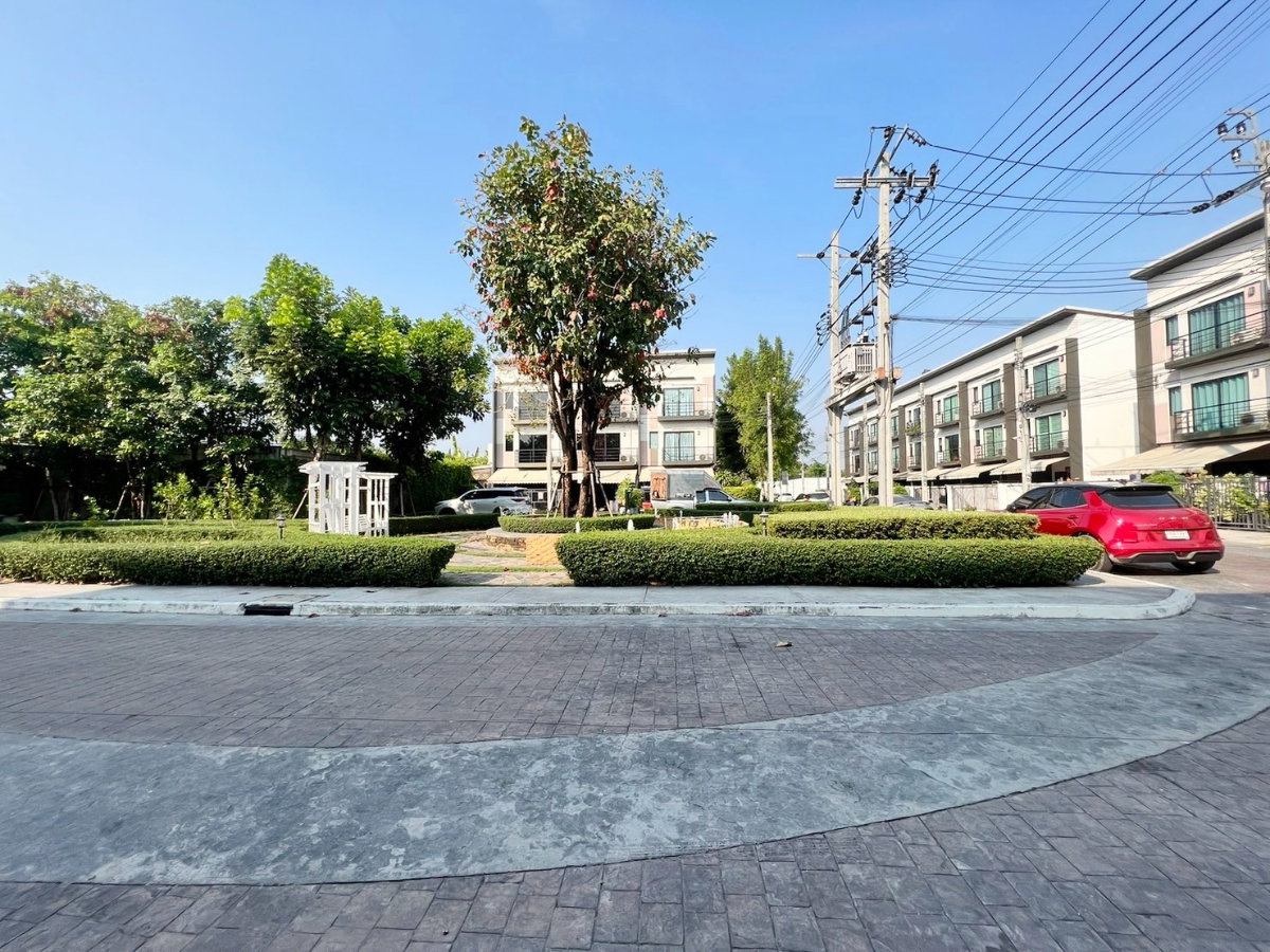 รูป ขายทาวน์โฮม 3 ชั้น บ้านกลางเมือง นวมินทร์ 42 วิวสวน หลังมุม พร้อมอยู่ - รูปที่ 17/17