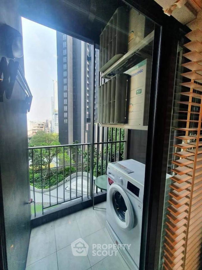 picture 1-BR Condo At Life Asoke - Rama 9 Near MRT Phra Ram 9 (ID 3406914) - 2/3