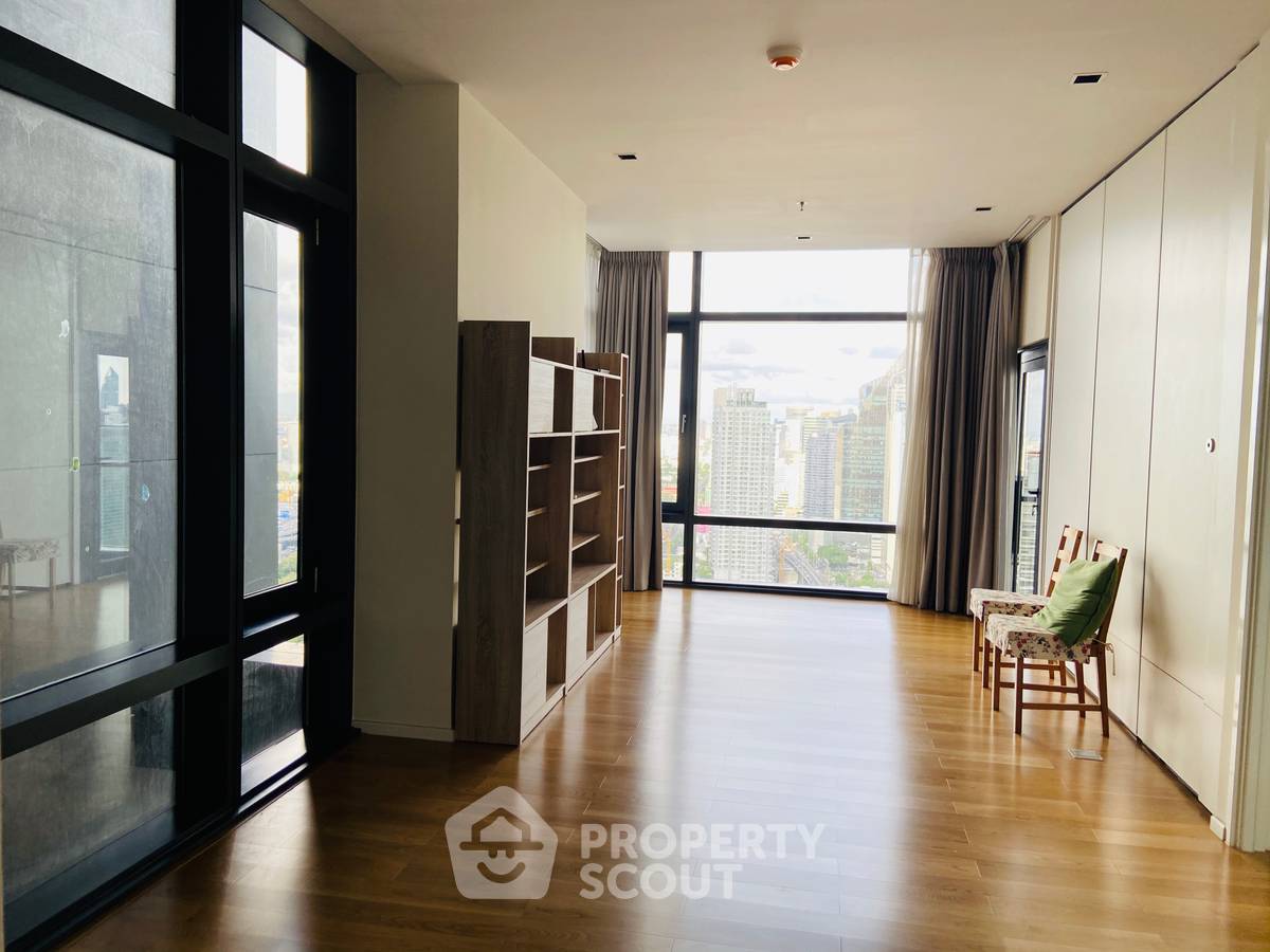 picture 1-BR Condo at Circle Living Prototype New Petchburi near MRT Phetchaburi (ID 10624) - 1/10