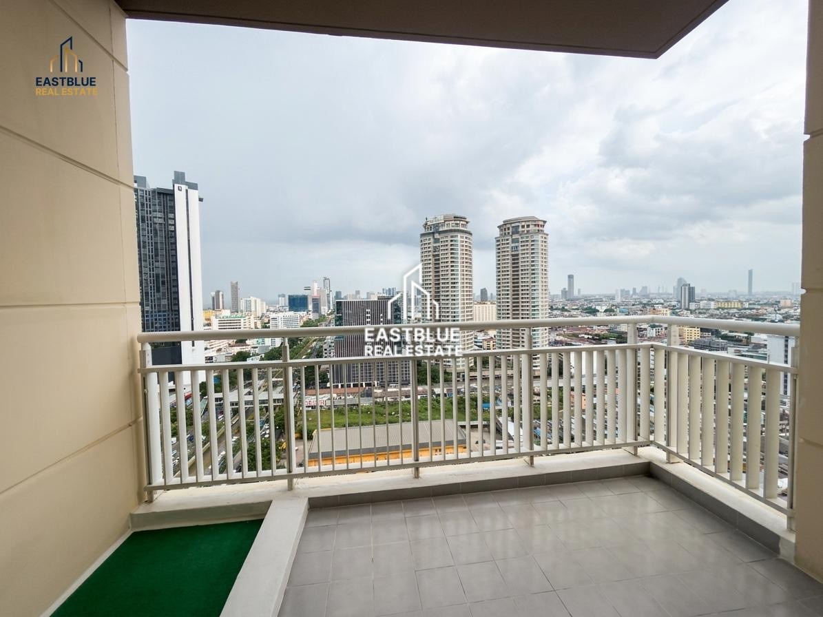 picture Luxury Condo For Sale at The Empire Place, Prime Location 🌆 - 5/8