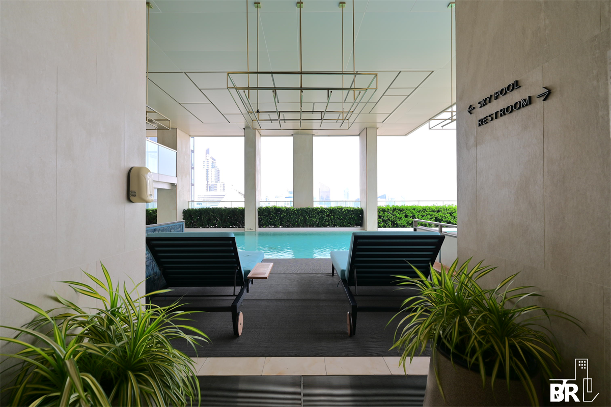 picture Muniq Sukhumvit 23 near MRT Sukhumvit Station Room available, great price - 9/9