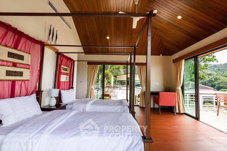 picture Spacious 3-BR 1,445 Sqm Villa In Choeng Thale, Phuket (ID 791746) - 4/12