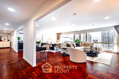 Condos for rent : 3-BR 200 Sqm On 24th Floor At Sukhumvit Suite Near BTS Nana (ID 3425545)