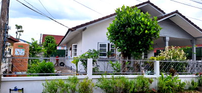 Houses for sale Doi Saket Chiang Mai  : Chiang Mai city, in Netnaphon Village, Chiang Mai. It is a single-storey house on 62 sq. wah  | #TPI-3484