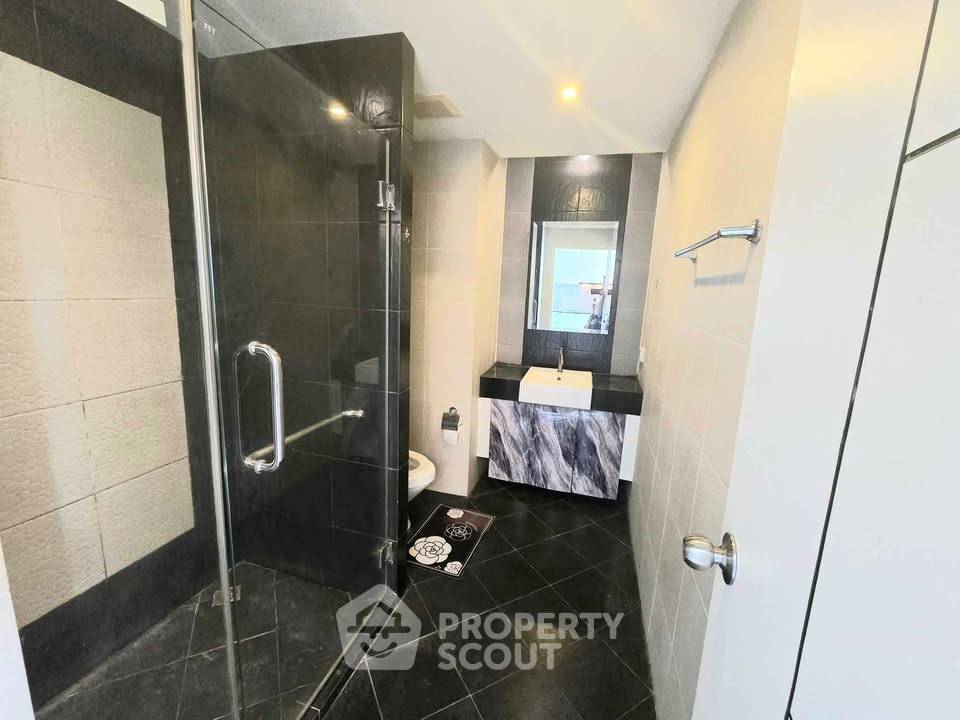 รูป คอนโด 1 ห้องนอน ขายที่ The Blue Residence พัทยาตะวันออก (ID 3424414) - รูปที่ 10/17