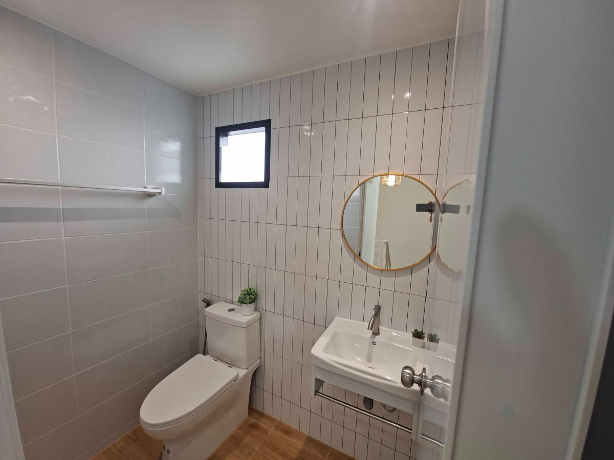 รูป 🏡 บ้านหลังมุม ต้นโครงการ ทำเลทอง! ทาวน์โฮมหลังใหญ่ 24.6 ตร.ว. | ลุมพินี ทาวน์วิลล์ วัดลาดปลาดุก-บางไผ่สเตชั่น - รูปที่ 9/11