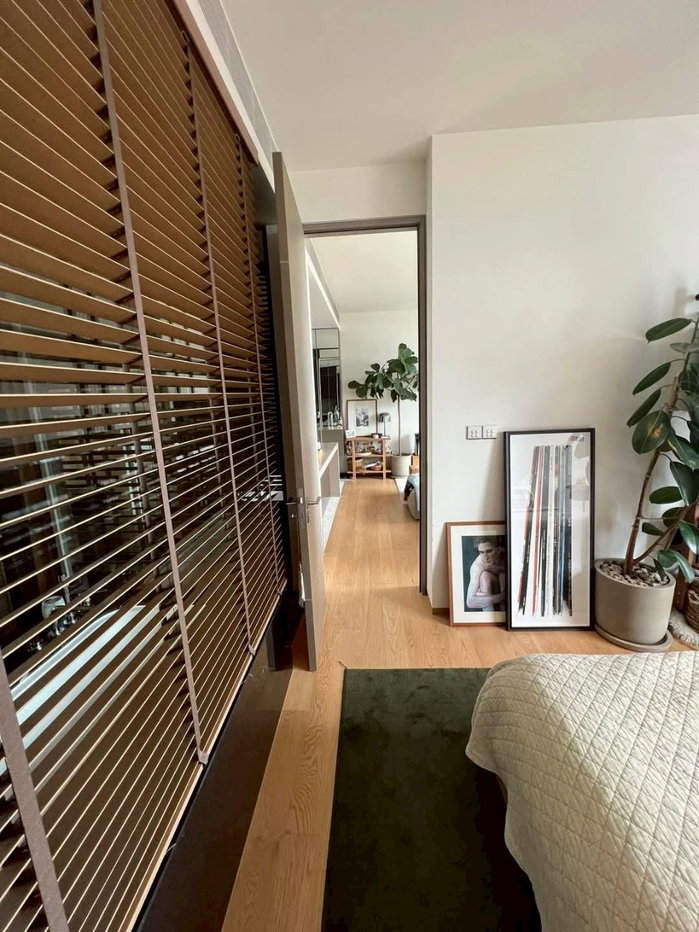 รูป 🏡 ขายด่วน! คอนโดหรูย่านสาทร Saladaeng One วิวสวย แค่ 21.5 ล้าน

✨ 1 นอน 56 ตรม. ใกล้ BTS สาลาแดง เริ่มชีวิตไฮโซได้เลย! - รูปที่ 3/9