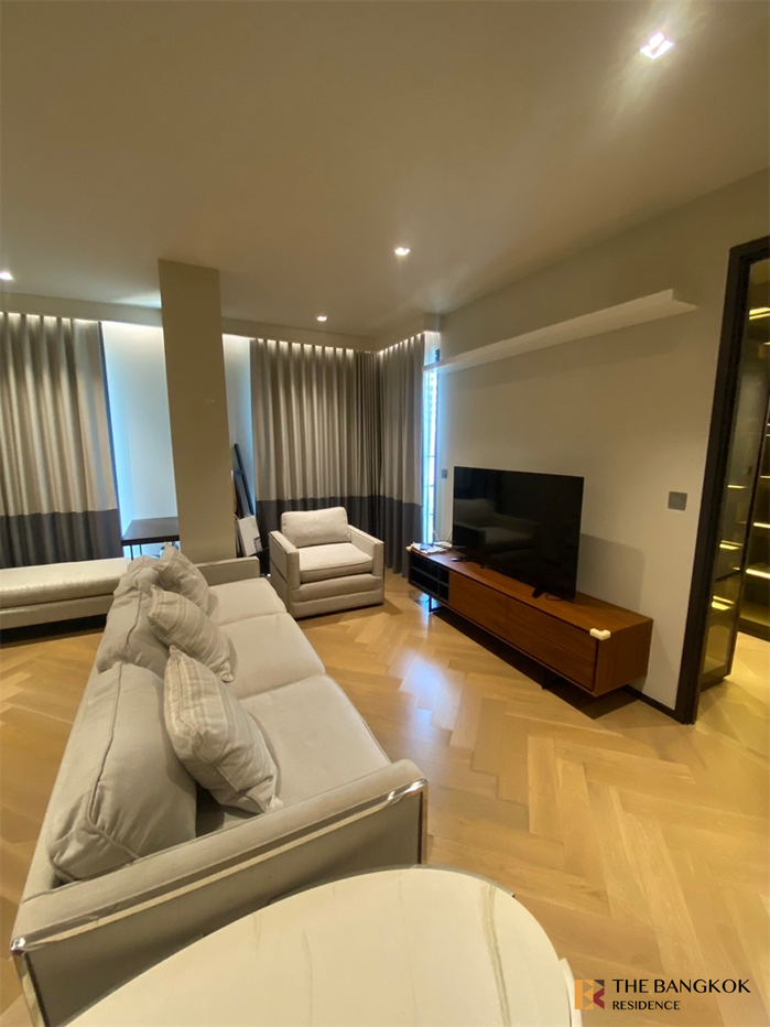 picture The Reserve Sukhumvit 61 Unit Priced Below Market - 7/10