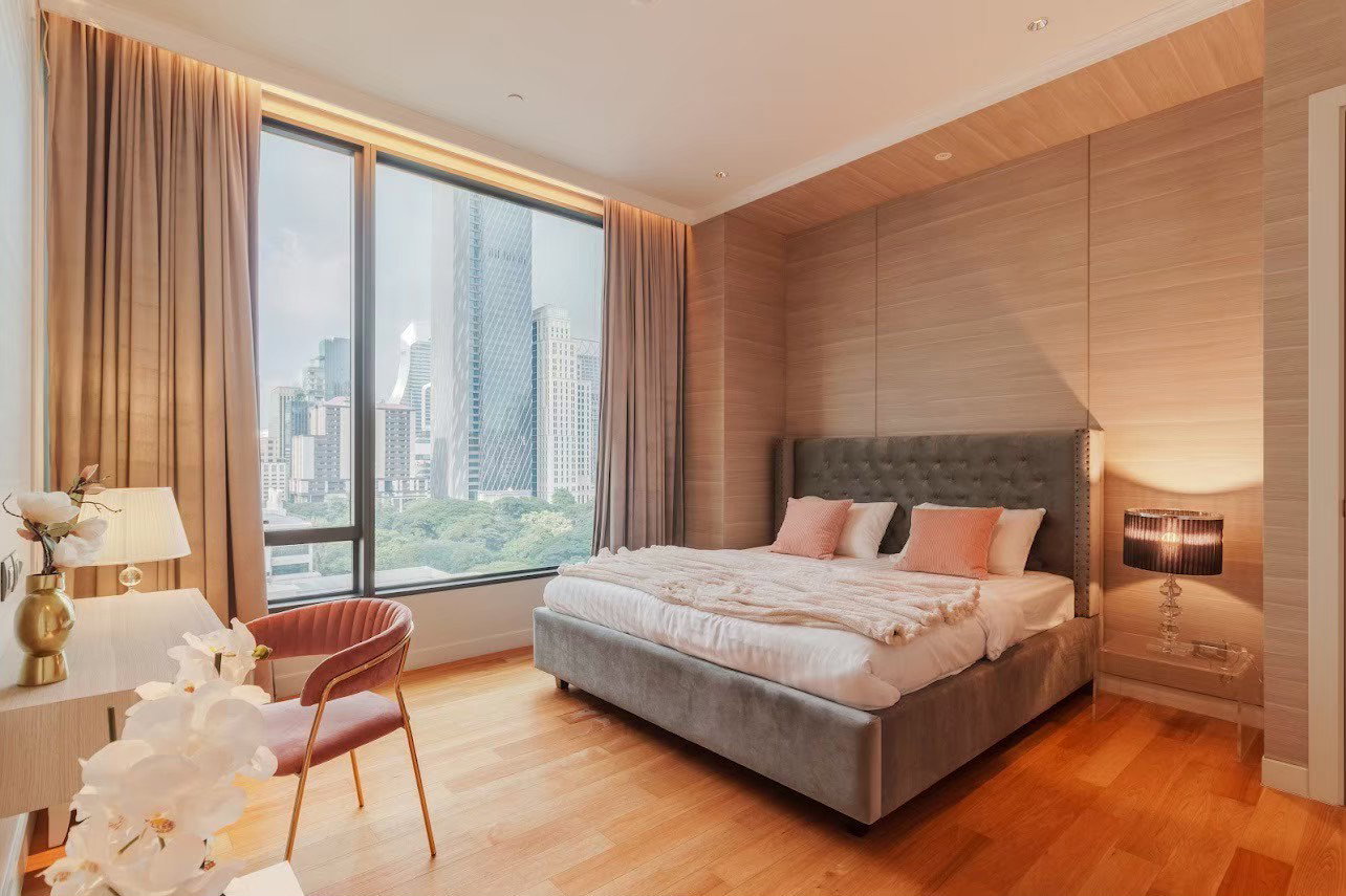 picture Luxury 229 sqm Residence for Sale at Sindhorn Residence, Langsuan ð - 7/9