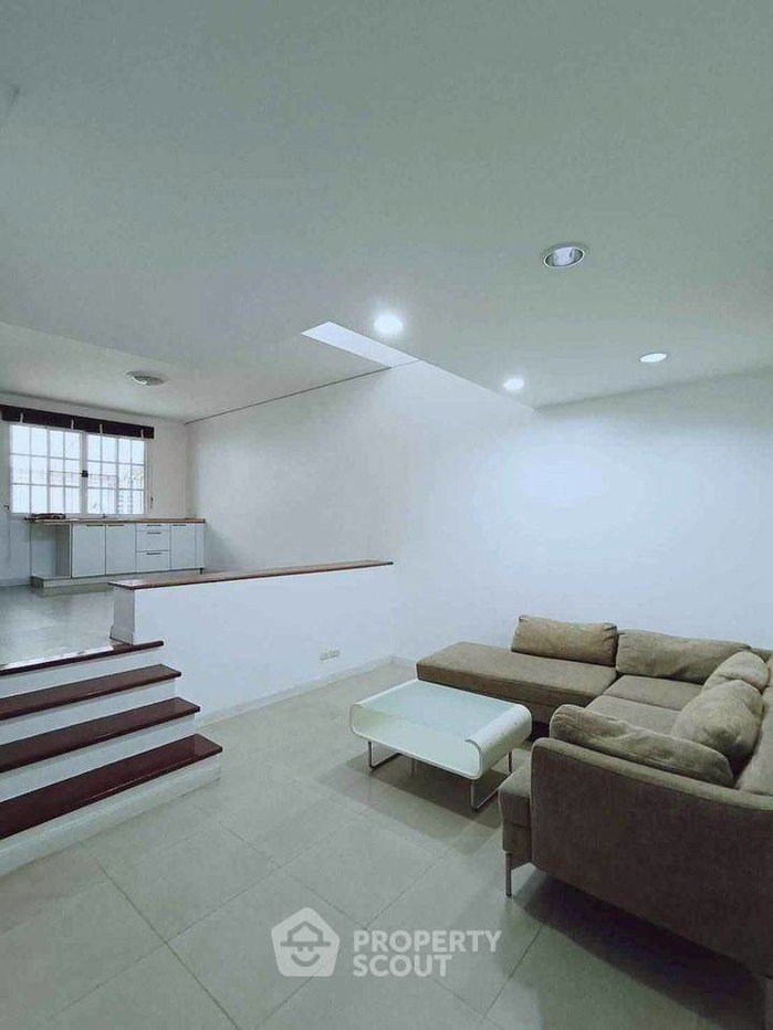 picture 3-BR Townhouse close to Ramkhamhaeng (ID 3423493) - 1/15